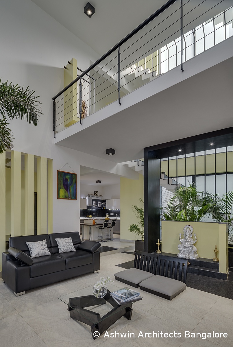 independent-villa-bright-living-room-design-40x50-site
