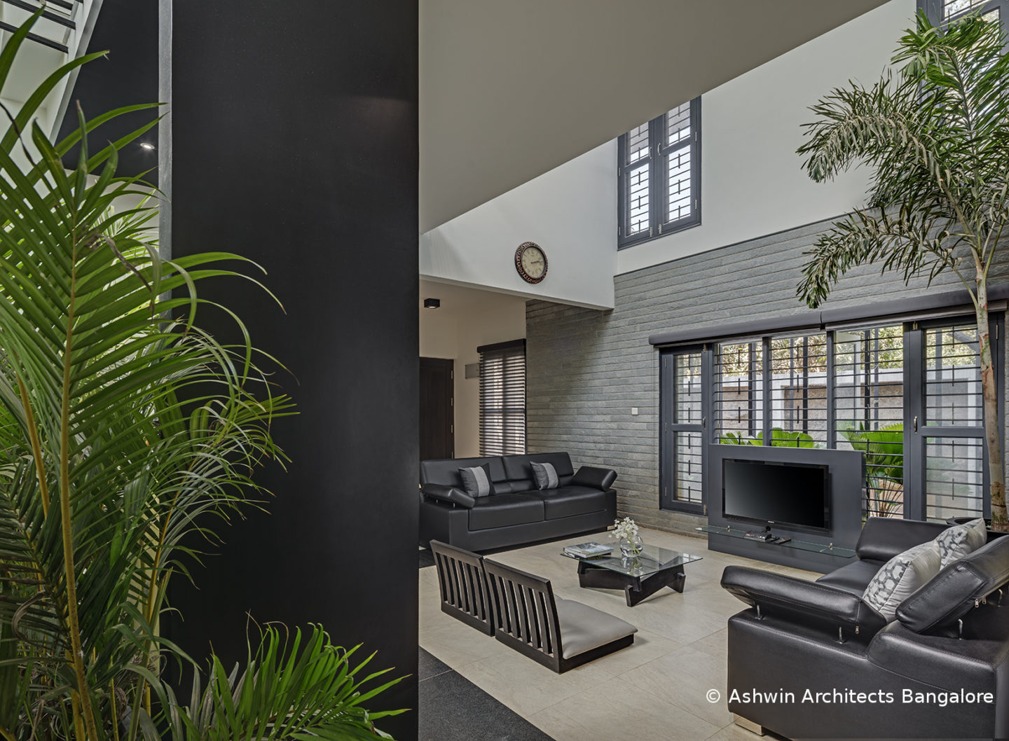 independent-villa-living-room-design-40x50-site
