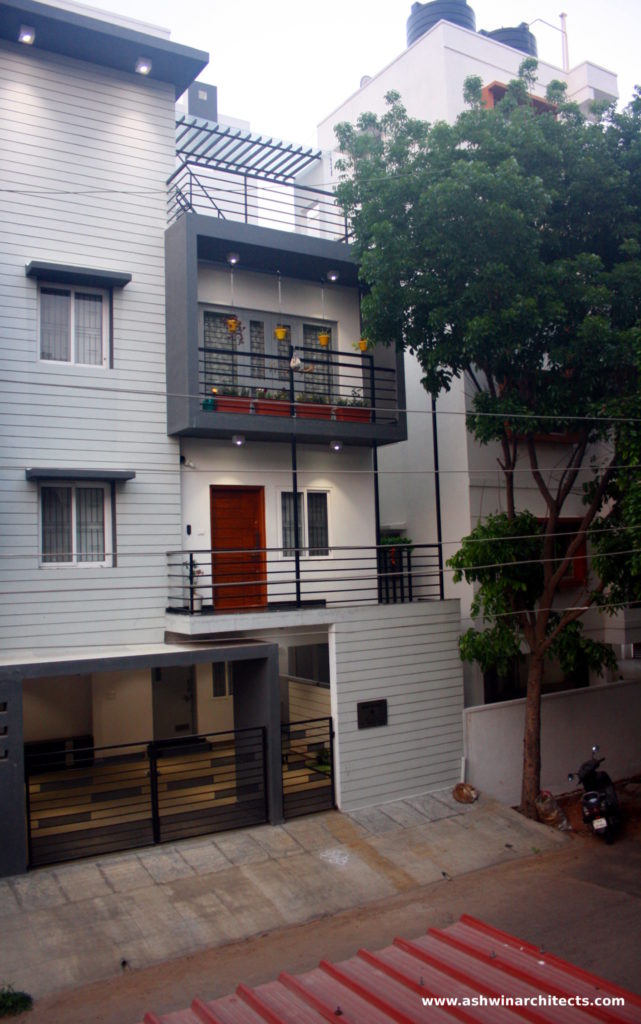 30x40-3bhk-bungalow-house-side-elevation