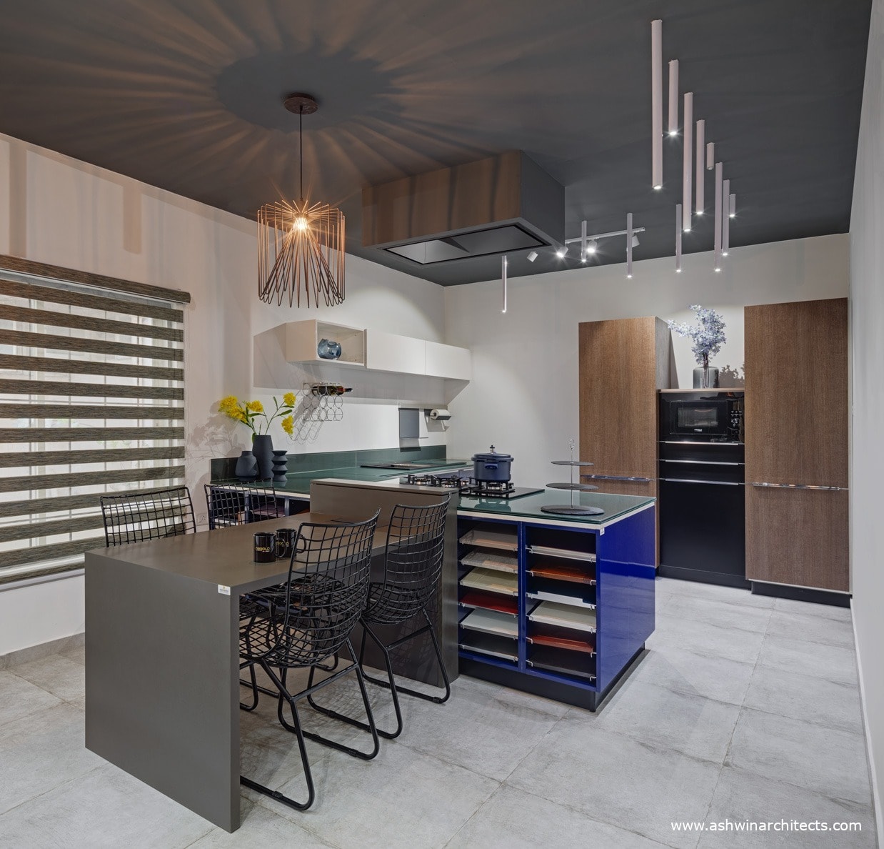 retail-architecture-1000sft-wardrobe-kitchen-showroom-design-dining-min