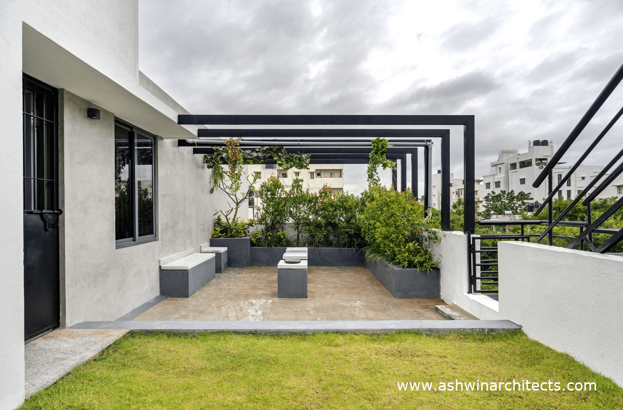 pawans-30-50-house-design-residential-architects-in-bangalore-terrace-lawns