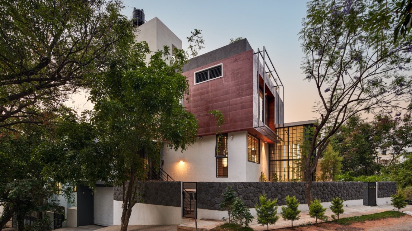 top-residential-architects-in-bangalore-house-front-design-Indian-style
