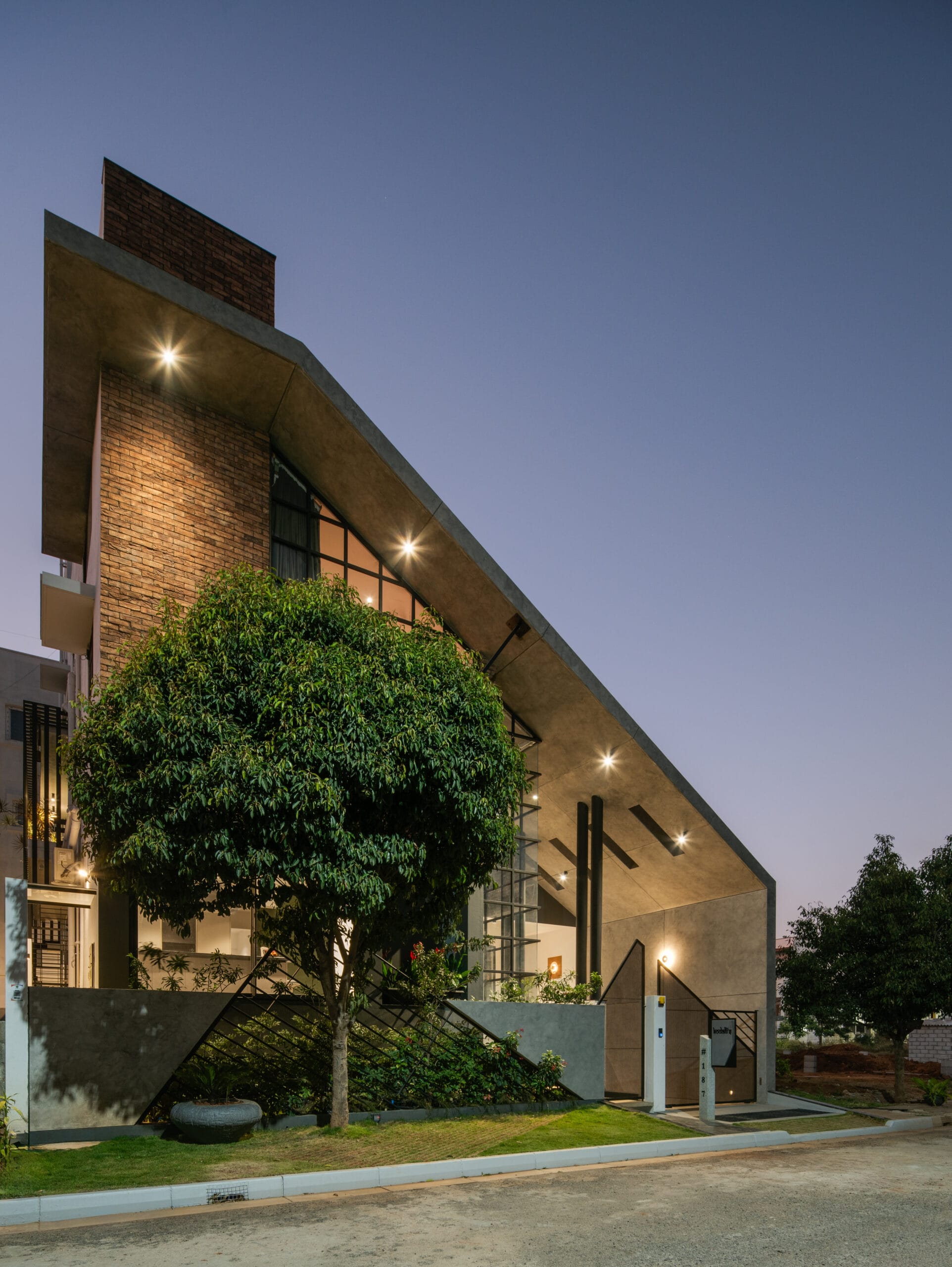 Kodalli's Happy Place - Exterior Design 3