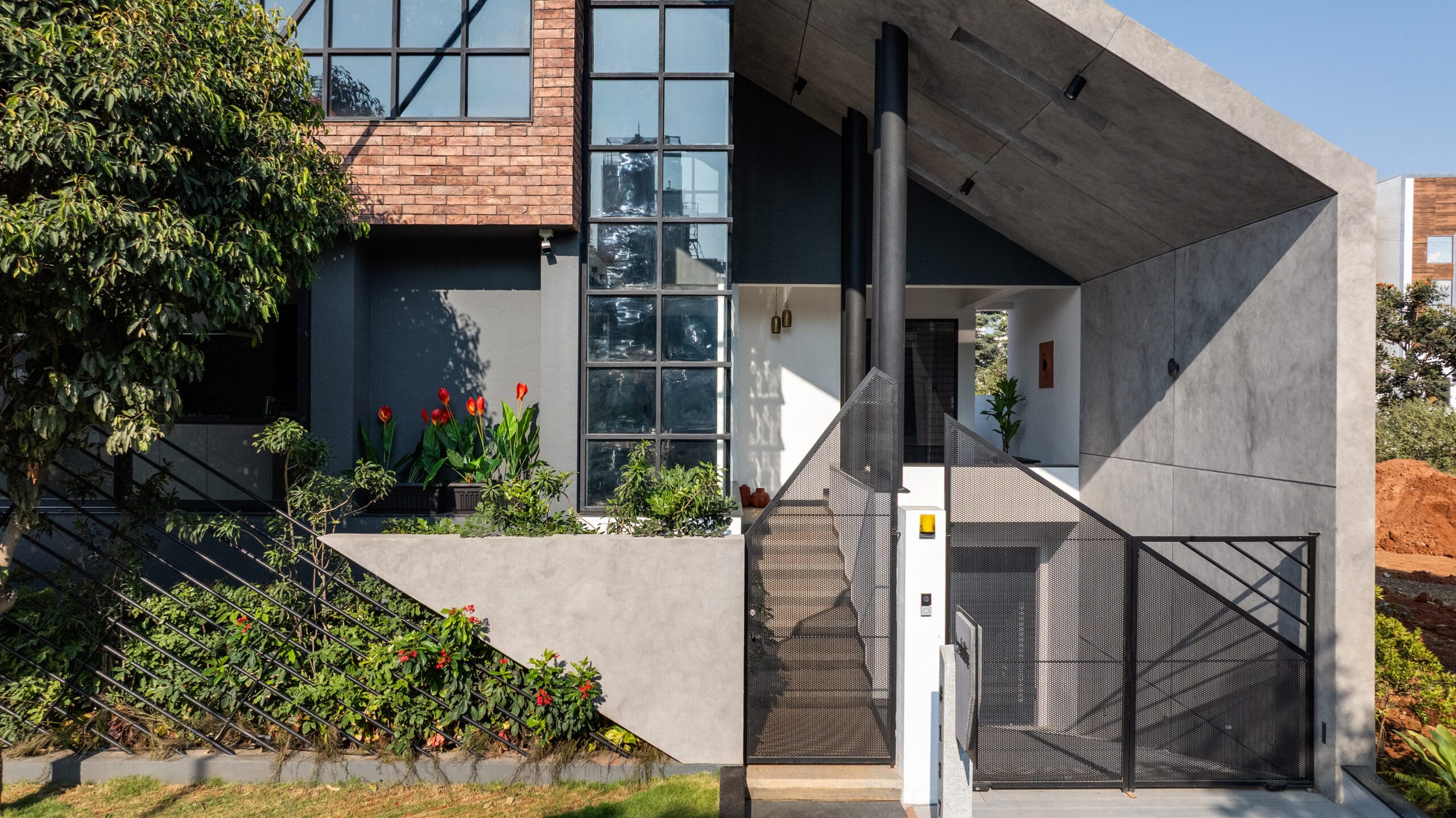 Kodalli's Happy Place - front elevation